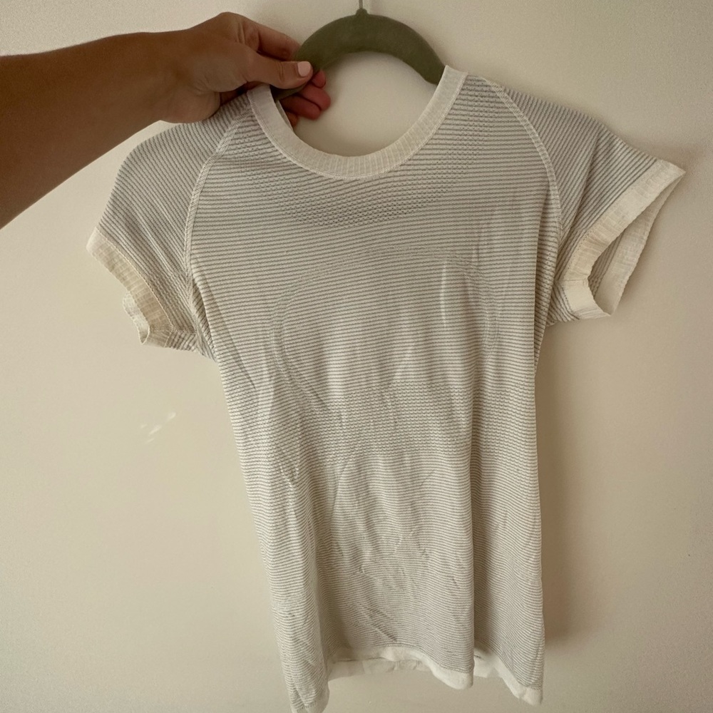 Lululemon race tee